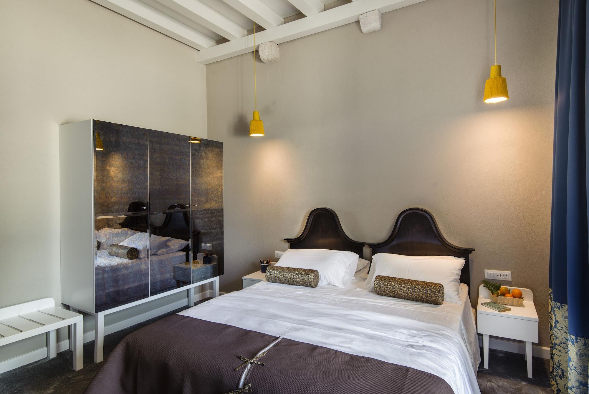 XII Century Heritage Hotel Trogir Buitenkant foto