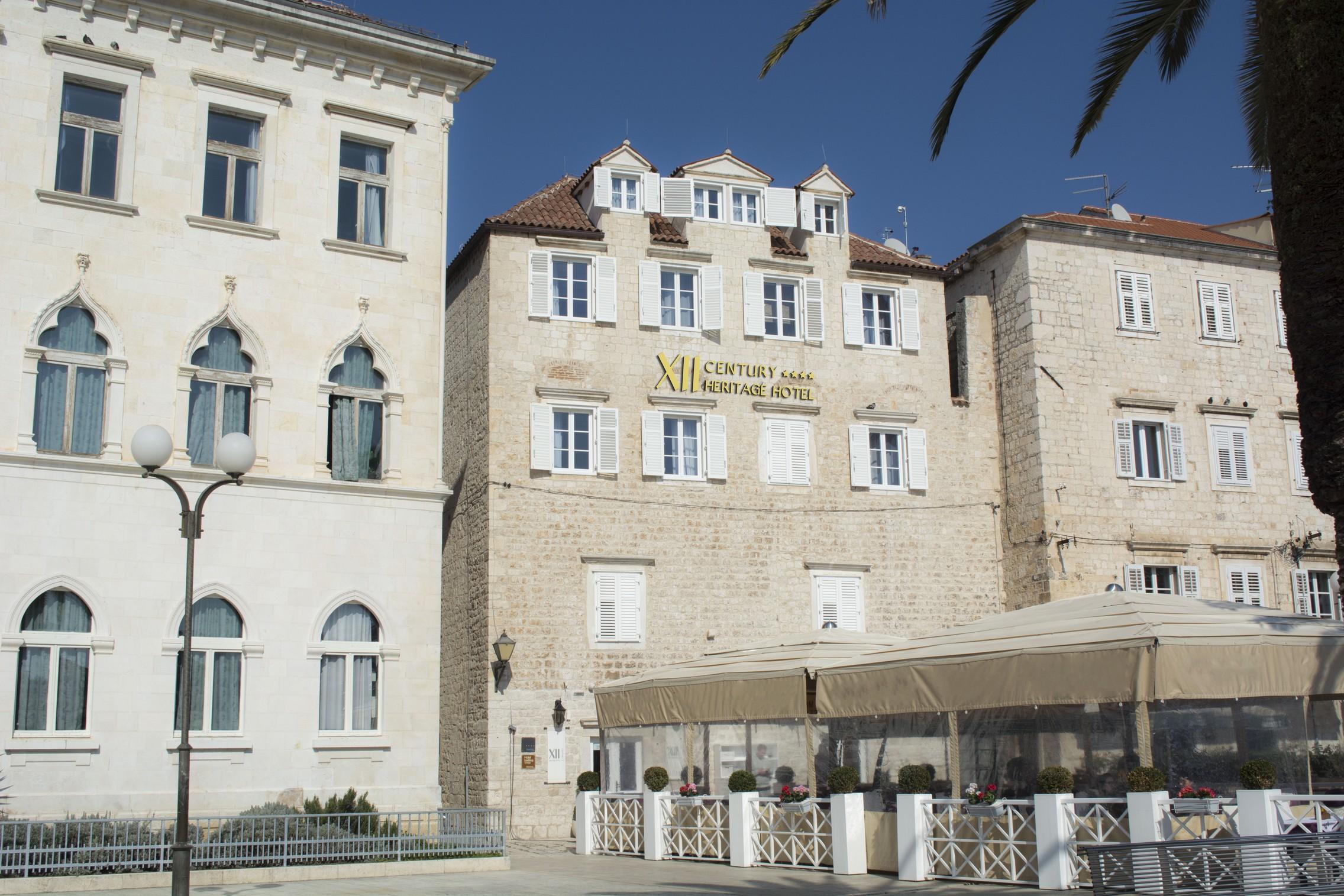 XII Century Heritage Hotel Trogir Buitenkant foto