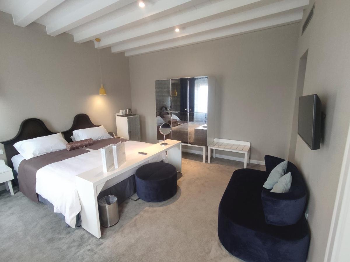 XII Century Heritage Hotel Trogir Buitenkant foto